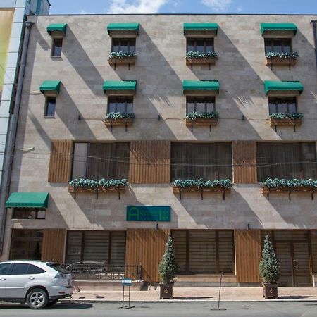 Armenian Inn Jerevan Eksteriør bilde