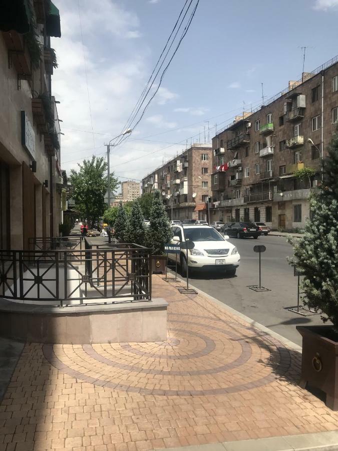 Armenian Inn Jerevan Eksteriør bilde