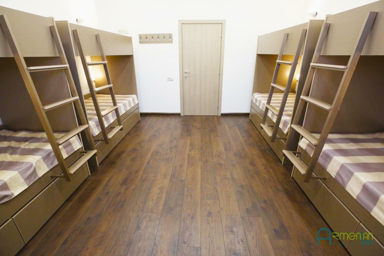 Armenian Inn Jerevan Eksteriør bilde